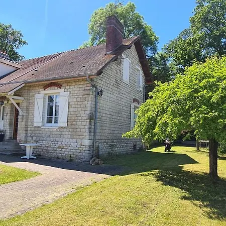 Maison Tout Confort Avec Jardin - Chantilly, Senlis, Parc Asterix, Paris Cdg Avilly-Saint-Leonard Exterior photo