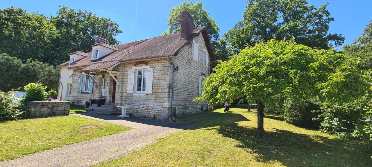 Holiday home Maison Confort Avec Jardin - Chantilly, Senlis, Parc Asterix, Paris Cdg Avilly-Saint-Leonard