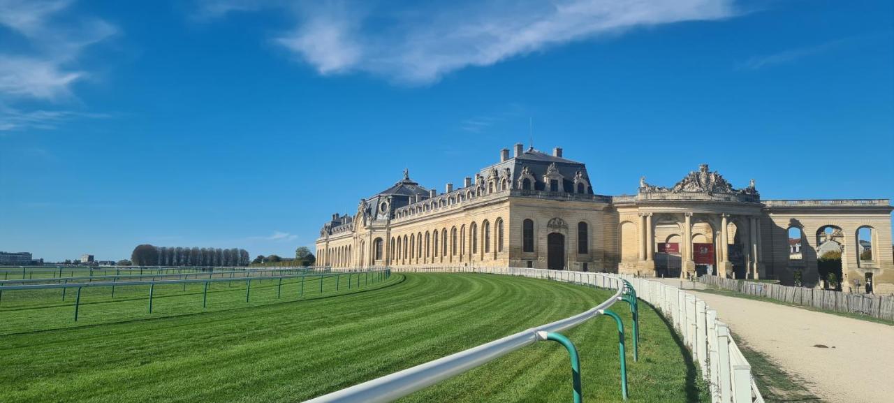 Holiday home Maison Confort Avec Jardin - Chantilly, Senlis, Parc Asterix, Paris Cdg Avilly-Saint-Leonard